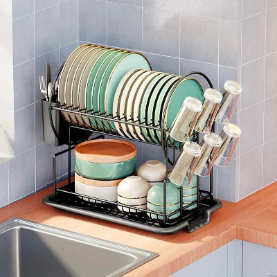 égouttoir vaisselle devant fenêtre