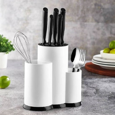 porte couteau blanc sur comptoir de marbre